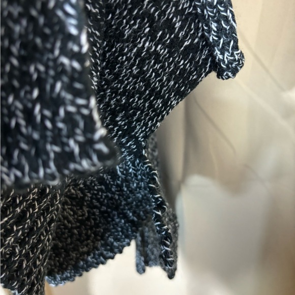 NWT Zara Asymmetrical Slit Hem Sweater - Picture 10 of 12